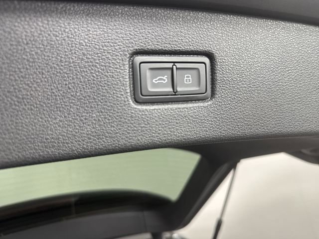 Used 2023 Audi Q7 2.0T Premium Plus w/ Premium Plus Package image 36
