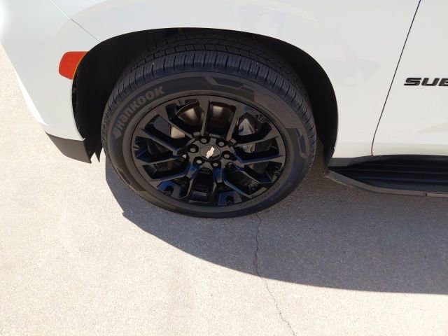 Used 2023 Chevrolet Suburban Premier image 40