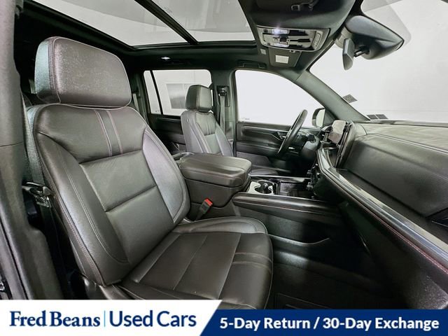Used 2025 Chevrolet Suburban RST w/ RST Capability Package image 33