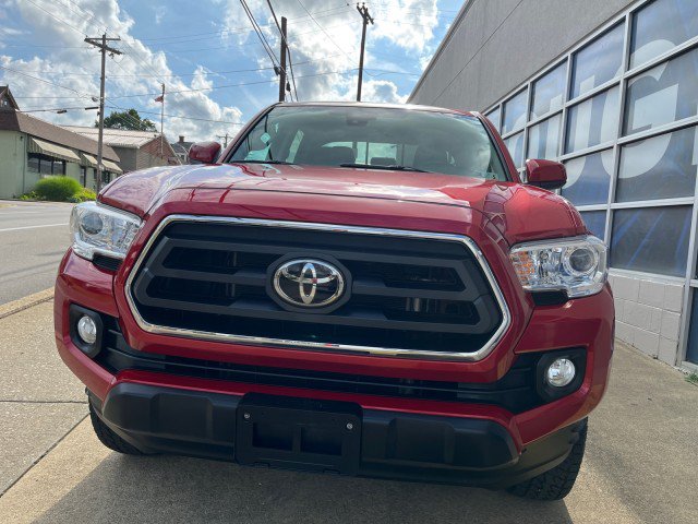 Used 2021 Toyota Tacoma SR5 AWD/4WD image 19