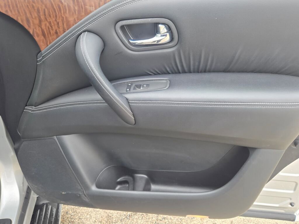 Used 2019 Nissan Armada Platinum w/ Captain's Chairs Package image 5