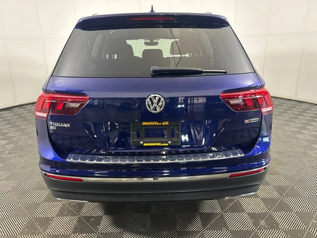 Used 2021 Volkswagen Tiguan SE w/ Panoramic Sunroof Package AWD/4WD image 3