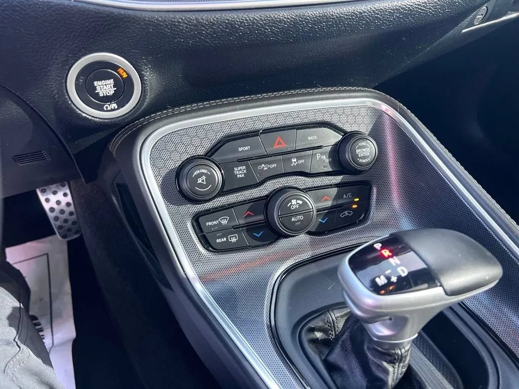 Used 2016 Dodge Challenger R/T Scat Pack RWD image 36