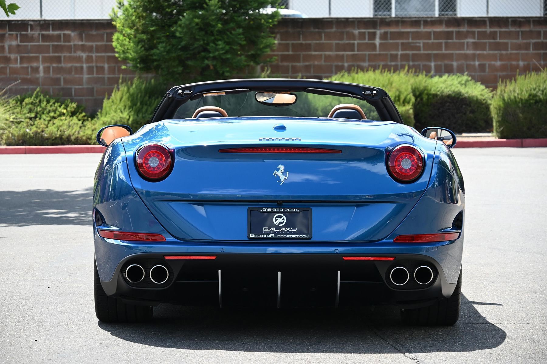 Used 2015 Ferrari California T RWD image 20