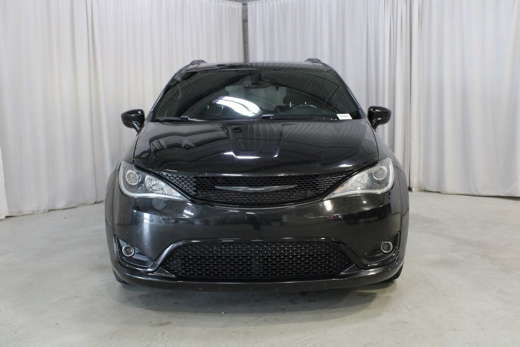 Used 2019 Chrysler Pacifica Touring-L Plus w/ S Appearance Package FWD image 36
