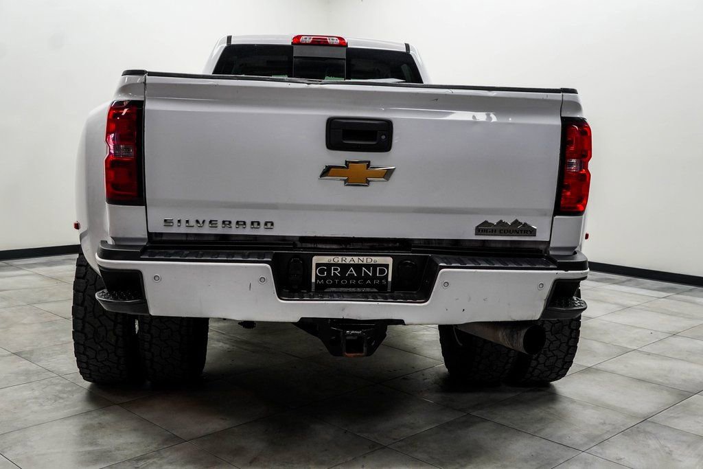 Used 2019 Chevrolet Silverado 3500 High Country w/ Duramax Plus Package image 7