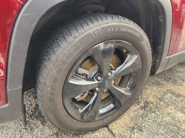 Used 2020 Jeep Cherokee Latitude Plus image 10