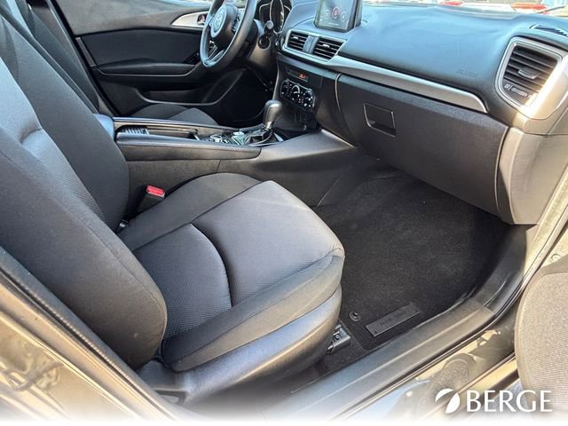 Used 2018 MAZDA MAZDA3 Sport image 13