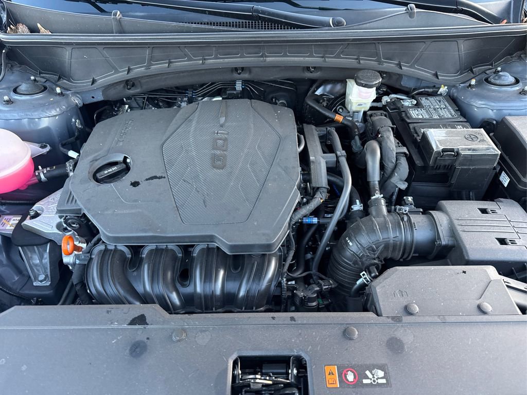 Certified 2025 Hyundai Tucson SE image 13
