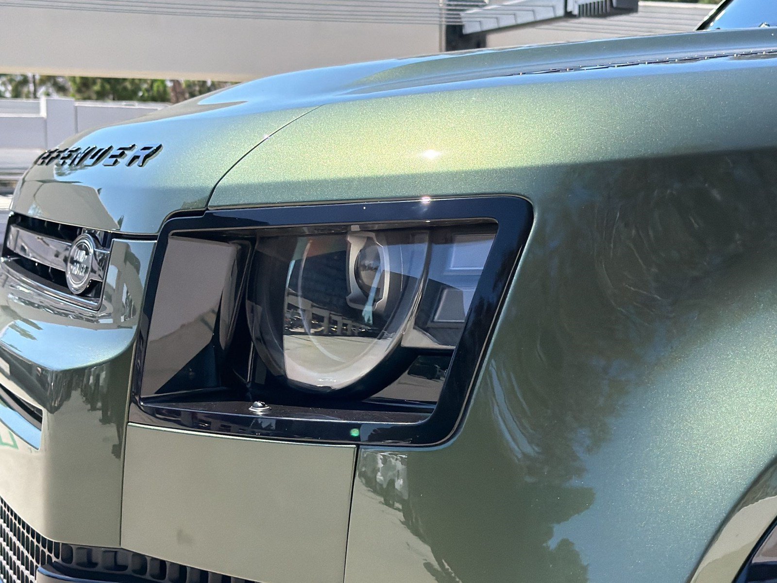 New 2026 Land Rover Defender 110 X-Dynamic SE AWD/4WD image 12