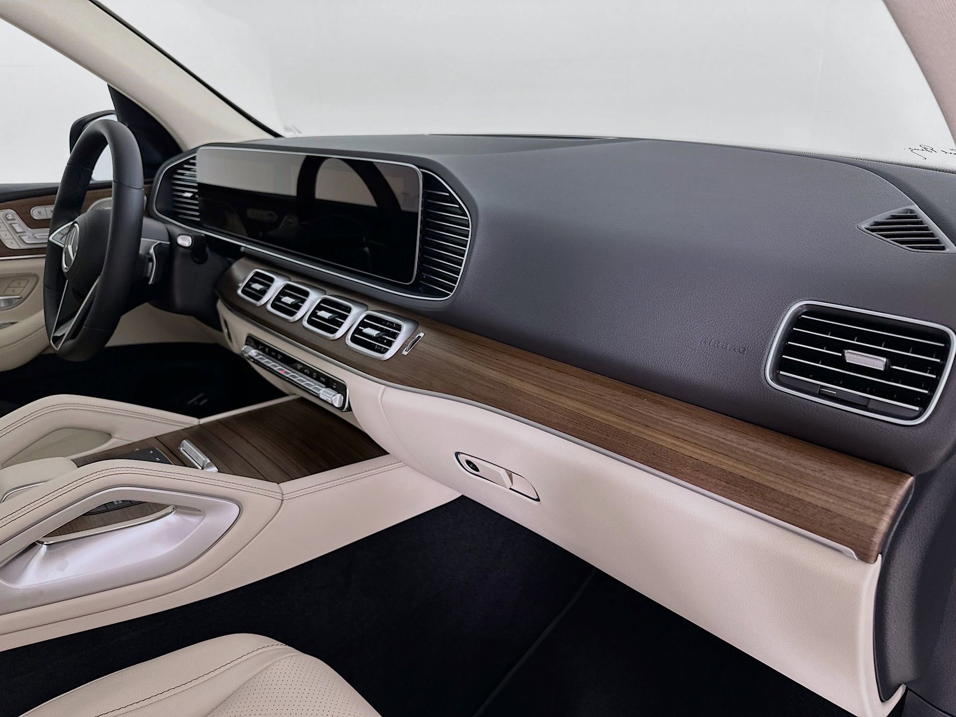 New 2026 Mercedes-Benz GLE 450 4MATIC image 33