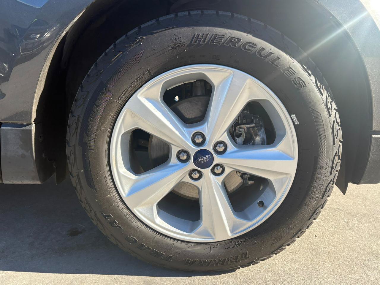 Used 2016 Ford Edge SE FWD image 37