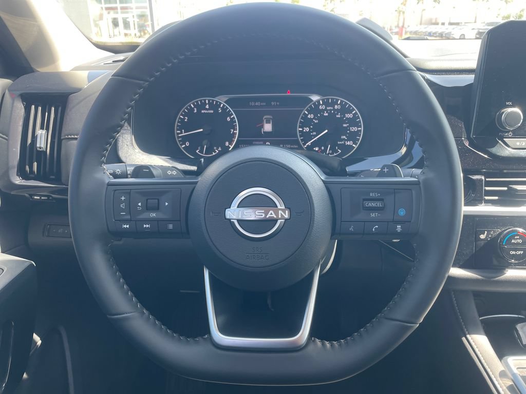 Certified 2025 Nissan Pathfinder SV w/ SV Premium Package FWD image 11