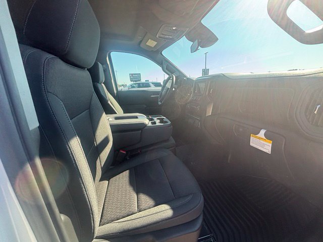 New 2026 Chevrolet Silverado 1500 Custom w/ Turbomax Blackout Package AWD/4WD image 15