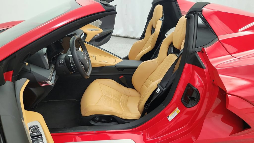 Used 2023 Chevrolet Corvette Stingray Preferred Conv w/ Z51 Performance Package RWD image 32