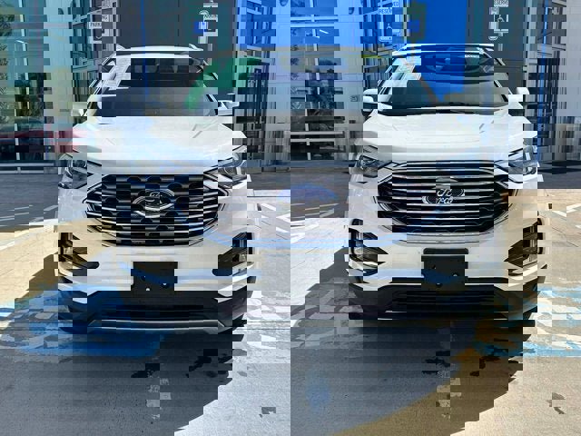 Used 2022 Ford Edge SEL w/ Convenience Package image 4