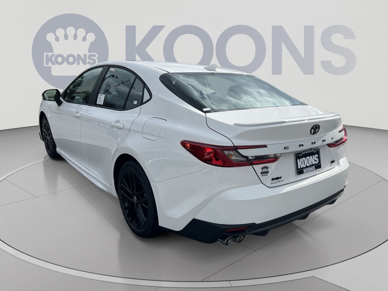 New 2026 Toyota Camry SE FWD image 4