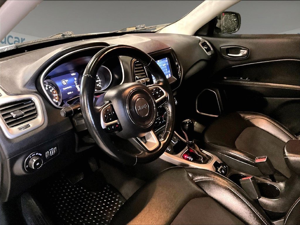 Used 2018 Jeep Compass Latitude w/ Popular Equipment Group AWD/4WD image 8