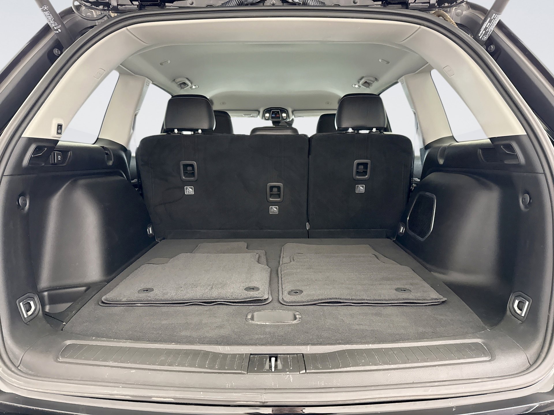 Used 2023 Jeep Grand Cherokee Limited image 18