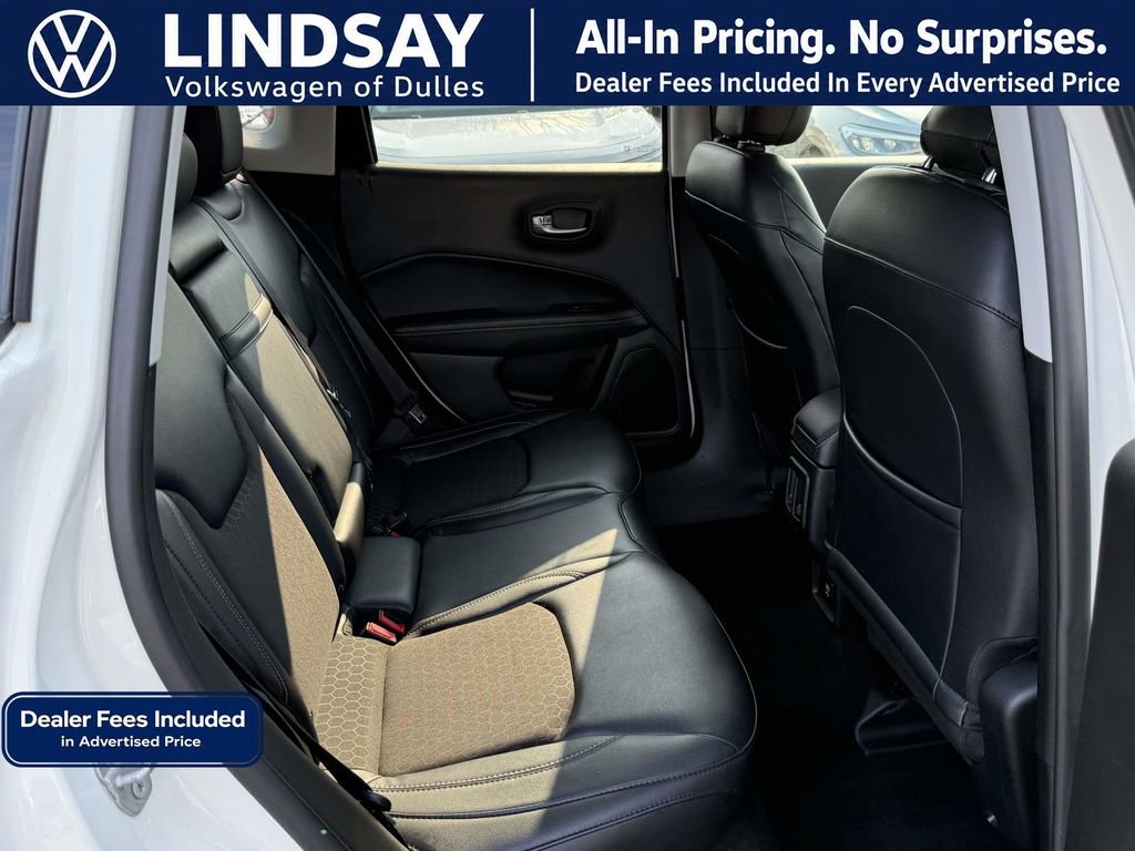 Used 2017 Jeep Compass Latitude AWD/4WD image 13