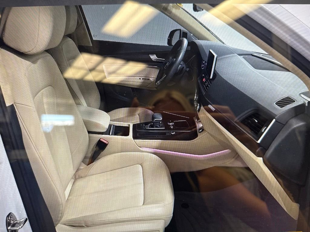 Used 2020 Audi Q5 Prestige AWD/4WD image 7