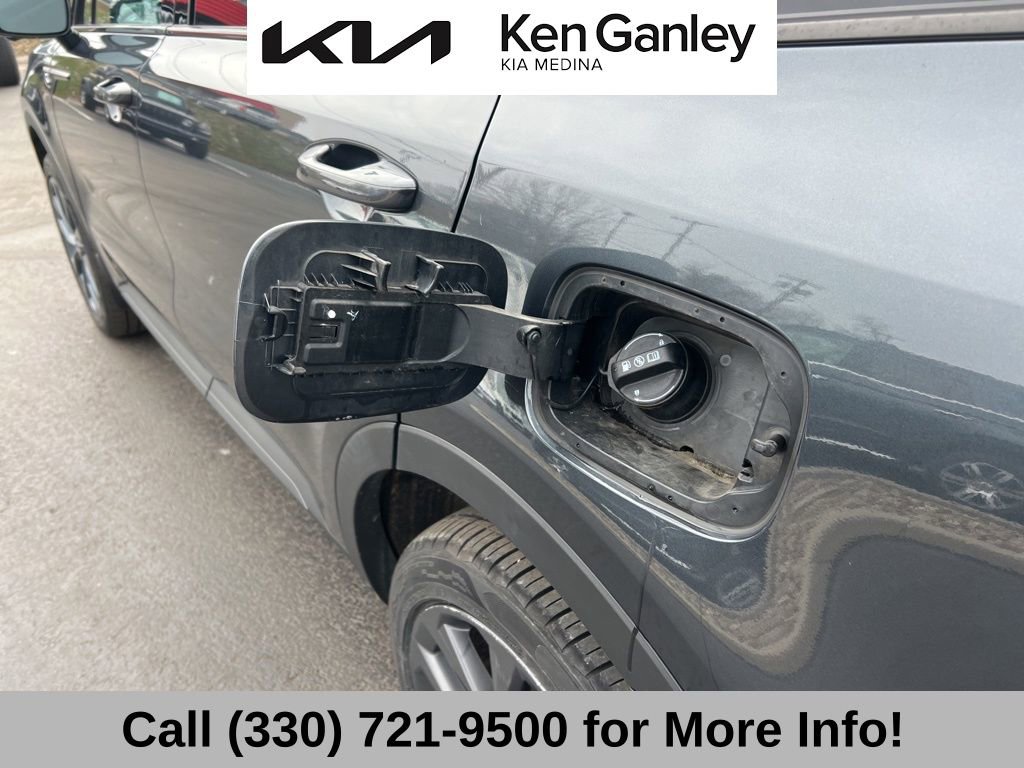 Certified 2023 Kia Sorento SX Prestige image 49
