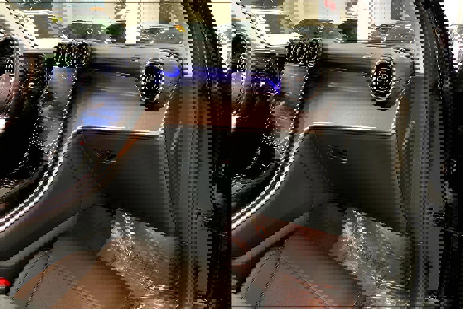 Certified 2023 Mercedes-Benz GLC 300 image 17