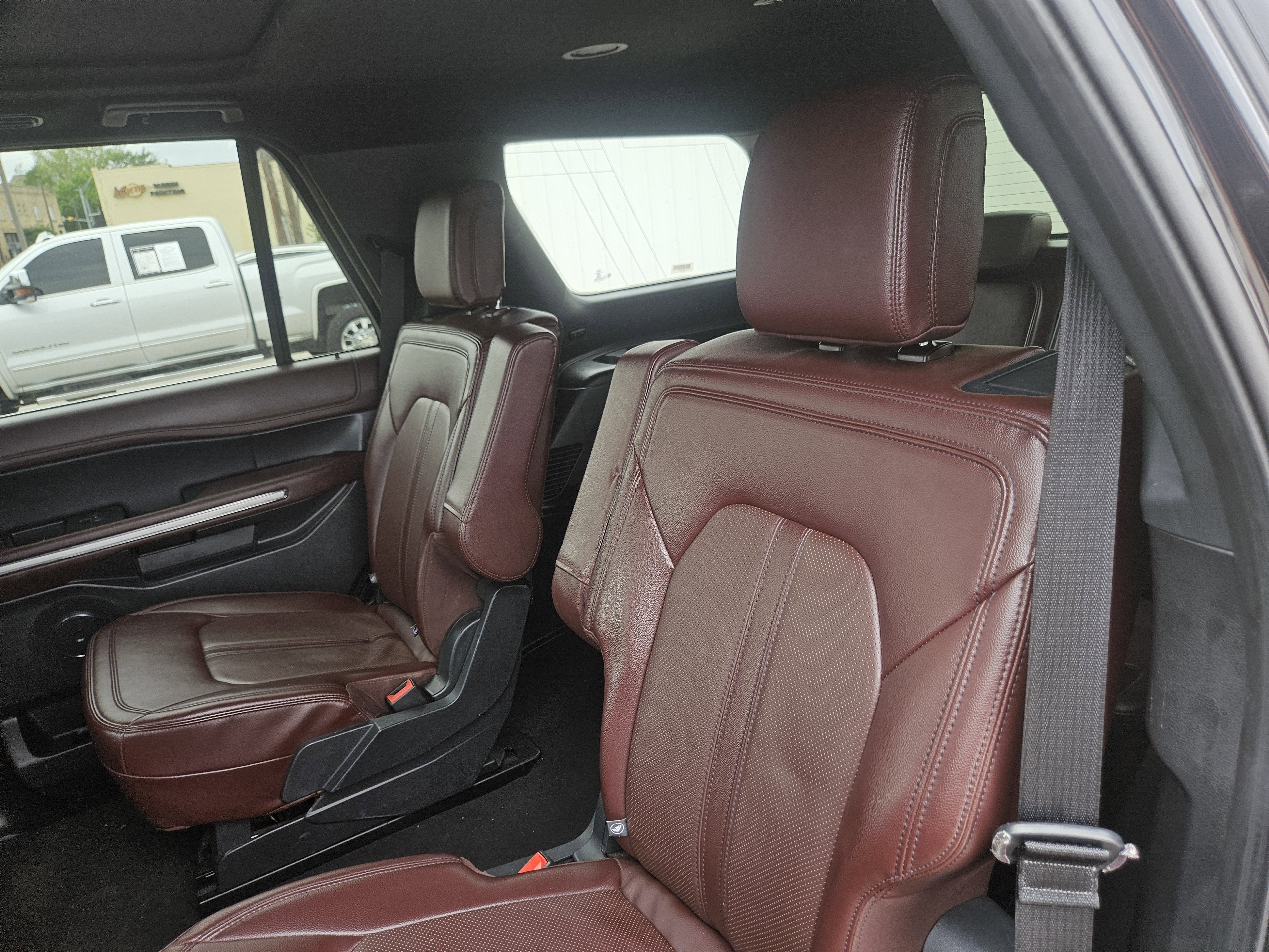 Used 2023 Ford Expedition Limited image 33