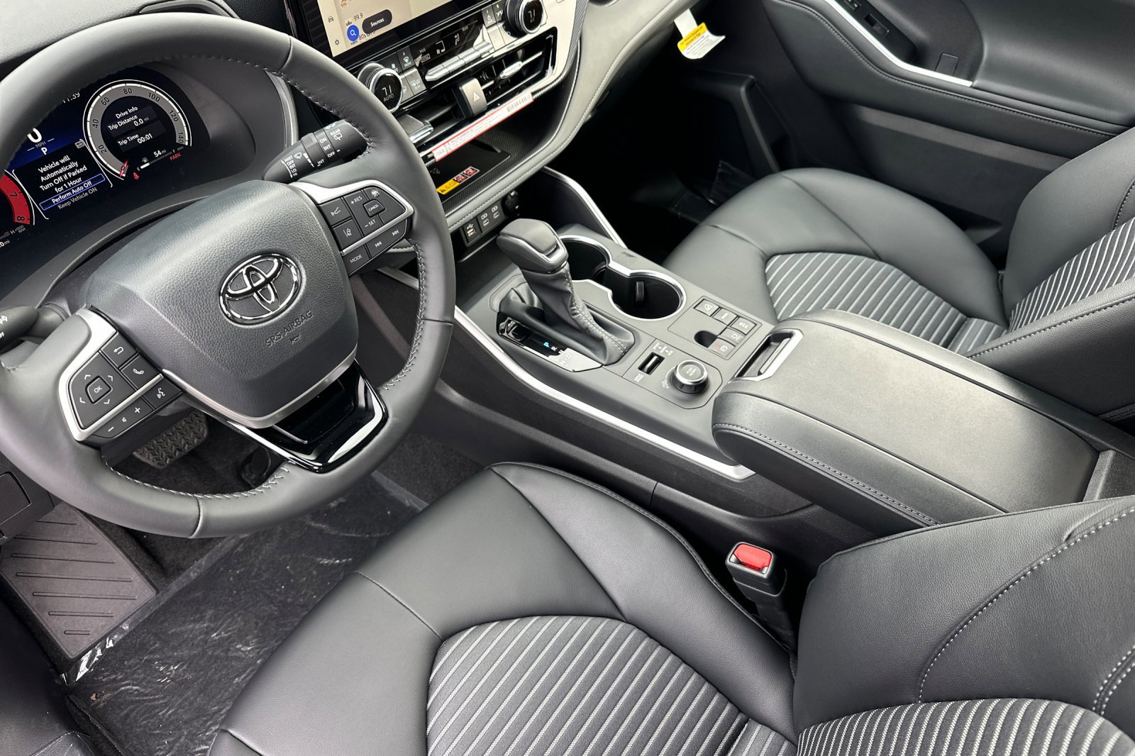 New 2026 Toyota Highlander XSE image 8