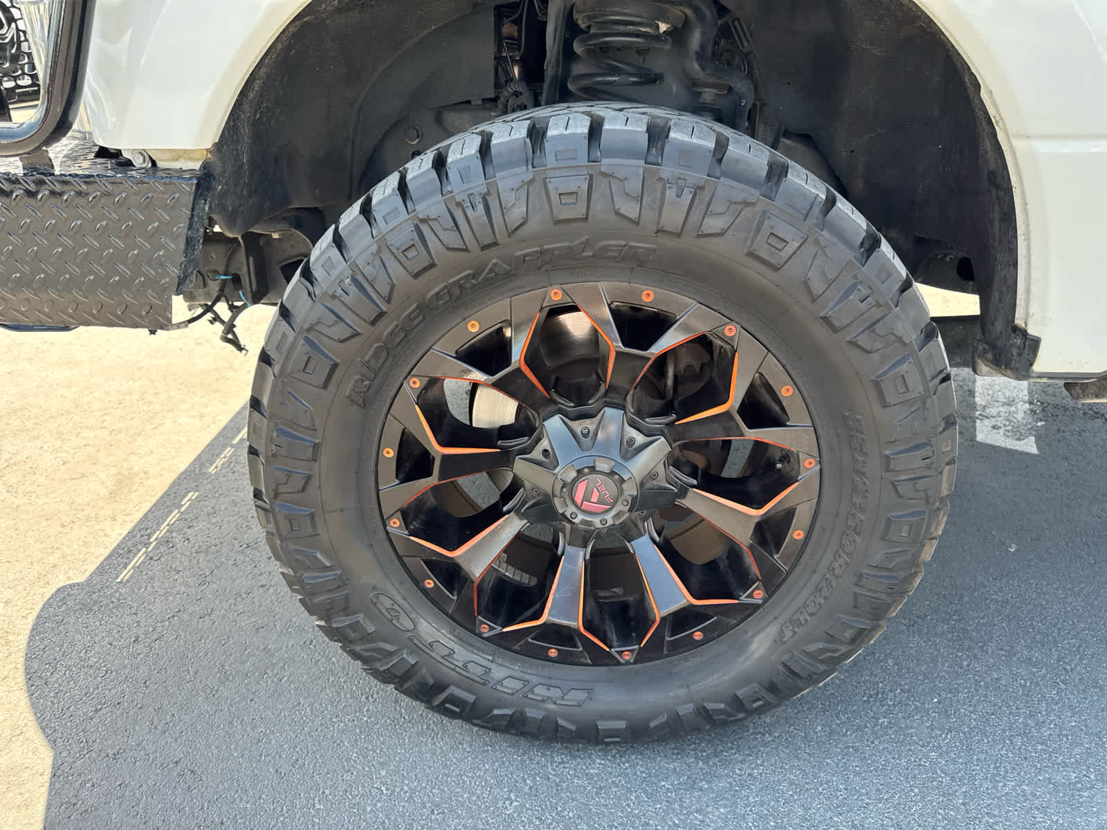 Used 2020 Ford F350 Limited AWD/4WD image 11