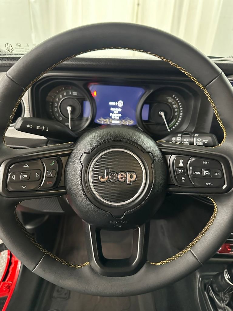 Used 2024 Jeep Wrangler Unlimited AWD/4WD image 16