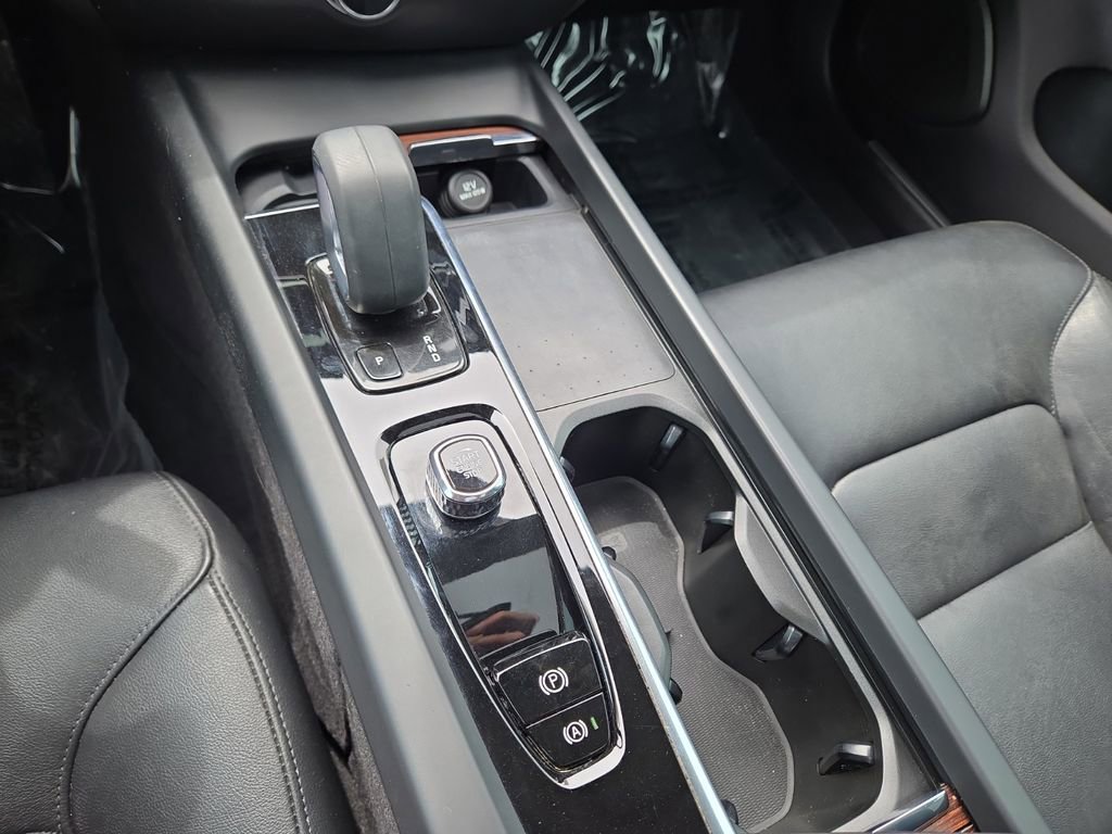 Used 2022 Volvo S60 B5 Inscription FWD image 29