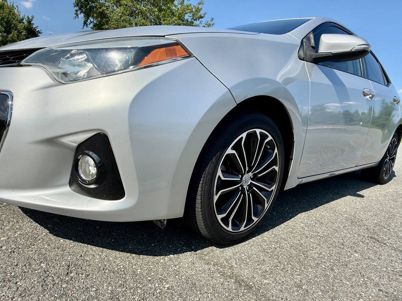 Used 2015 Toyota Corolla S FWD image 16