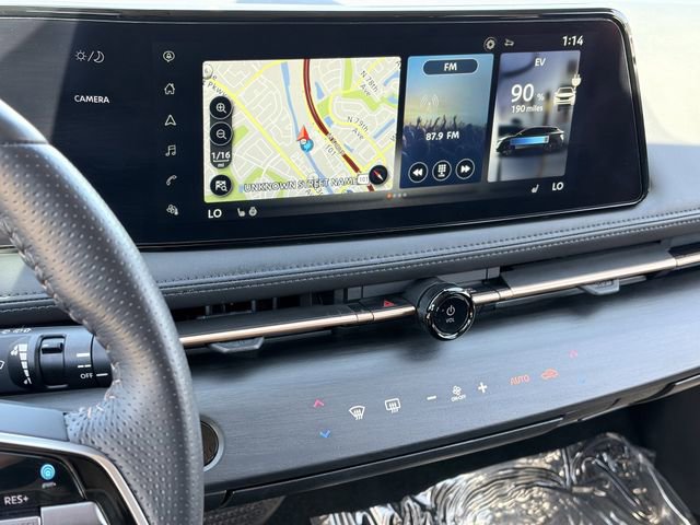 Used 2023 Nissan Ariya FWD image 13