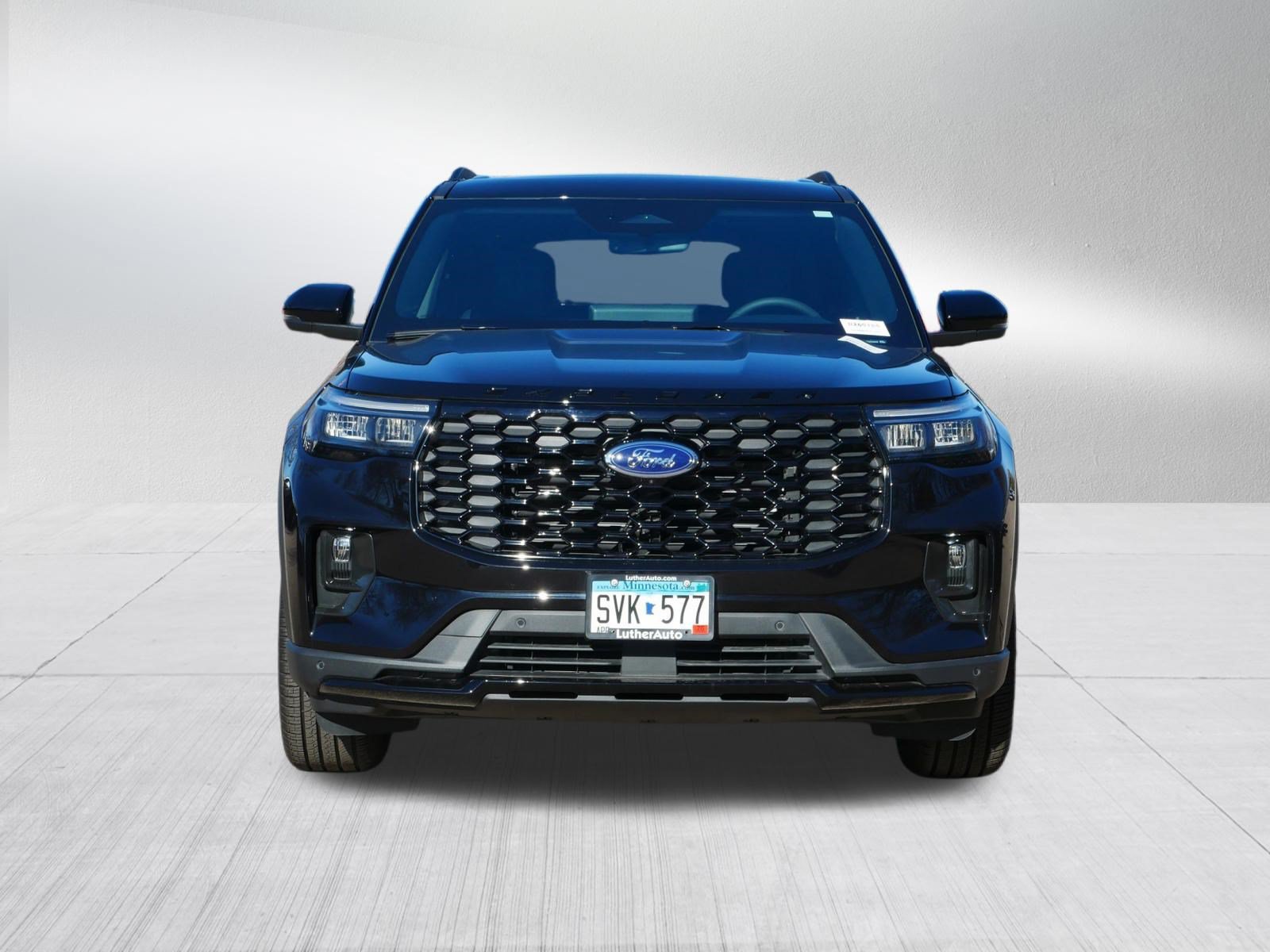 Used 2026 Ford Explorer ST-Line w/ ST-Line Street Pack AWD/4WD image 2