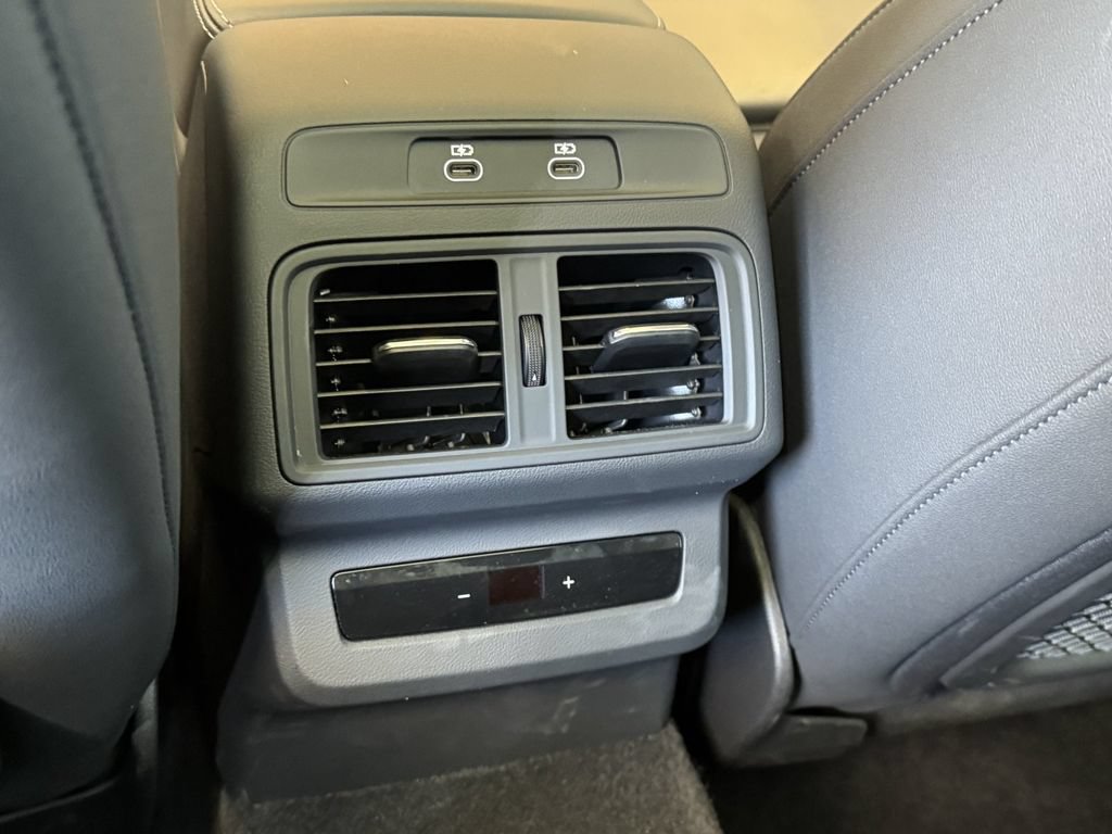 Used 2025 Audi Q5 Premium Plus w/ Premium Plus AWD/4WD image 16
