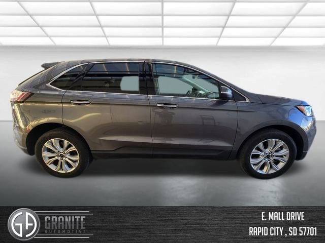 Used 2024 Ford Edge Titanium image 6