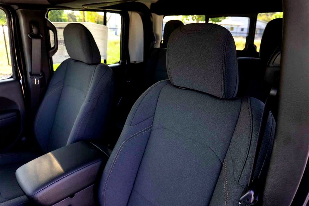 New 2026 Jeep Gladiator Willys image 9