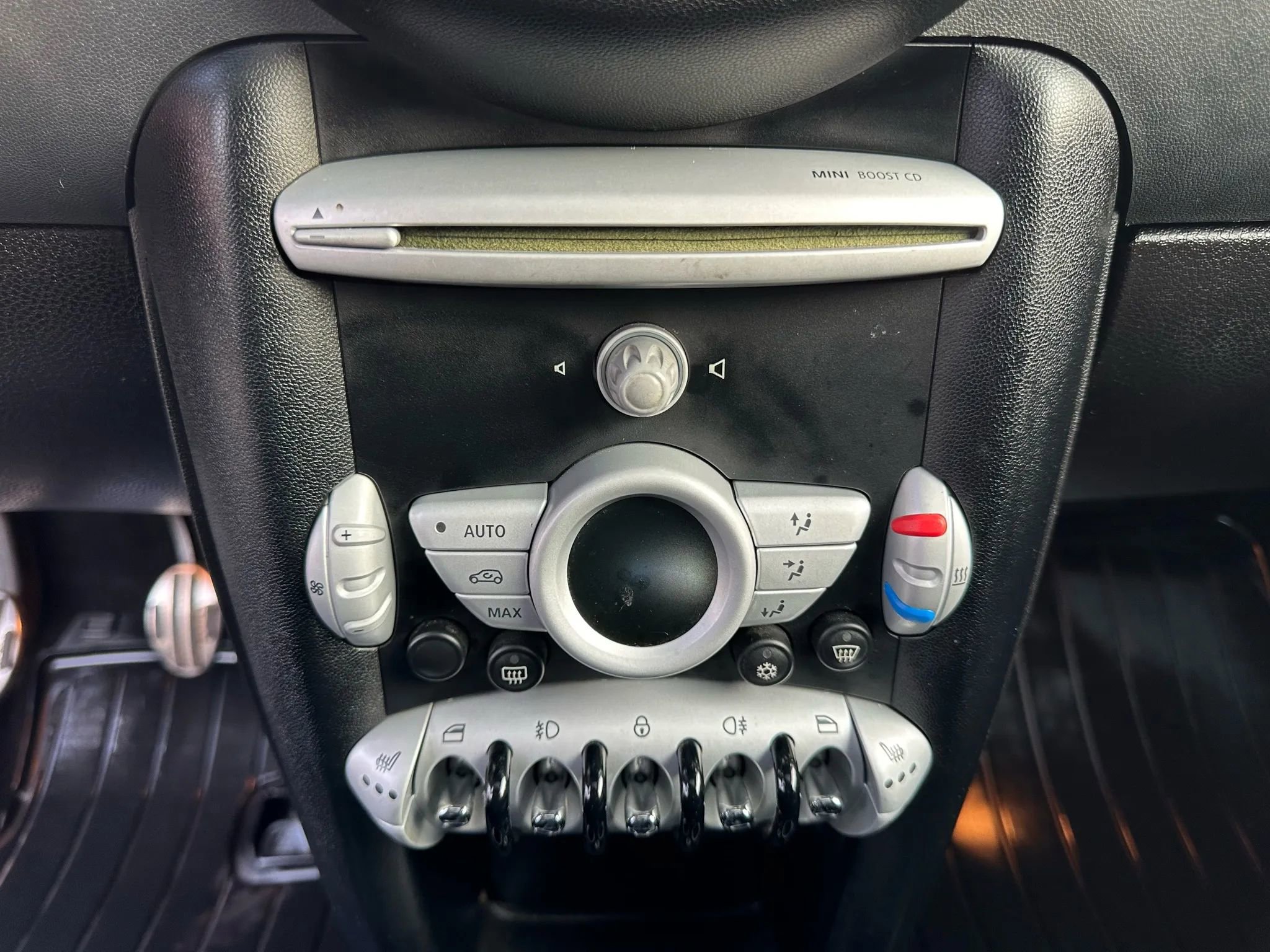 Used 2010 MINI Cooper Clubman S image 23