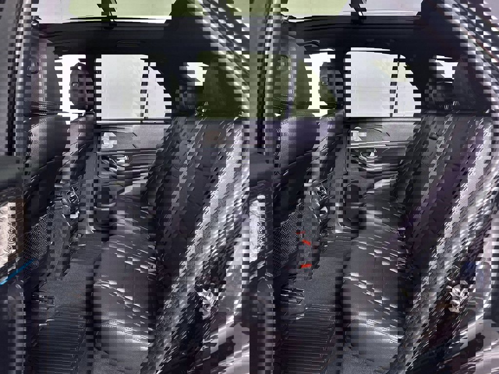 Used 2022 Mercedes-Benz GLE 350 4MATIC w/ Premium Package image 25