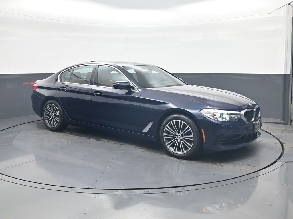 Used 2019 BMW 540i xDrive AWD/4WD image 1