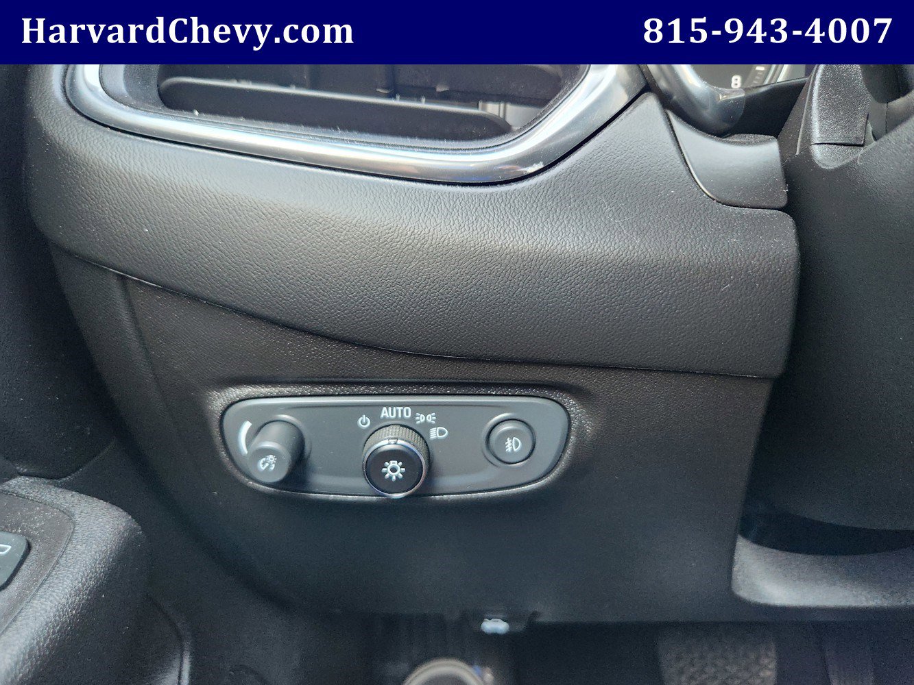 Used 2021 Chevrolet Equinox Premier image 21