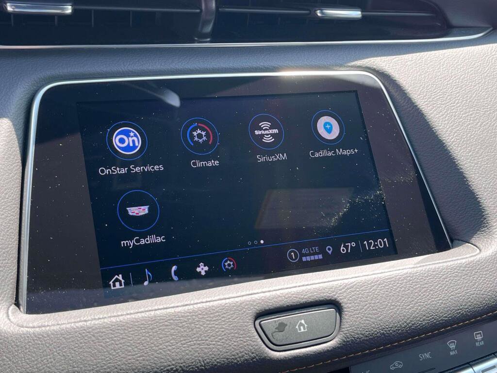 Used 2023 Cadillac XT4 Sport w/ Cold Weather Package AWD/4WD image 23