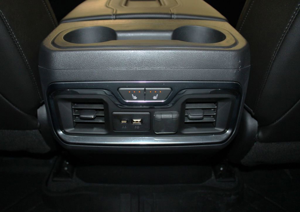 Used 2019 Chevrolet Silverado 1500 High Country w/ High Country Premium Package image 33