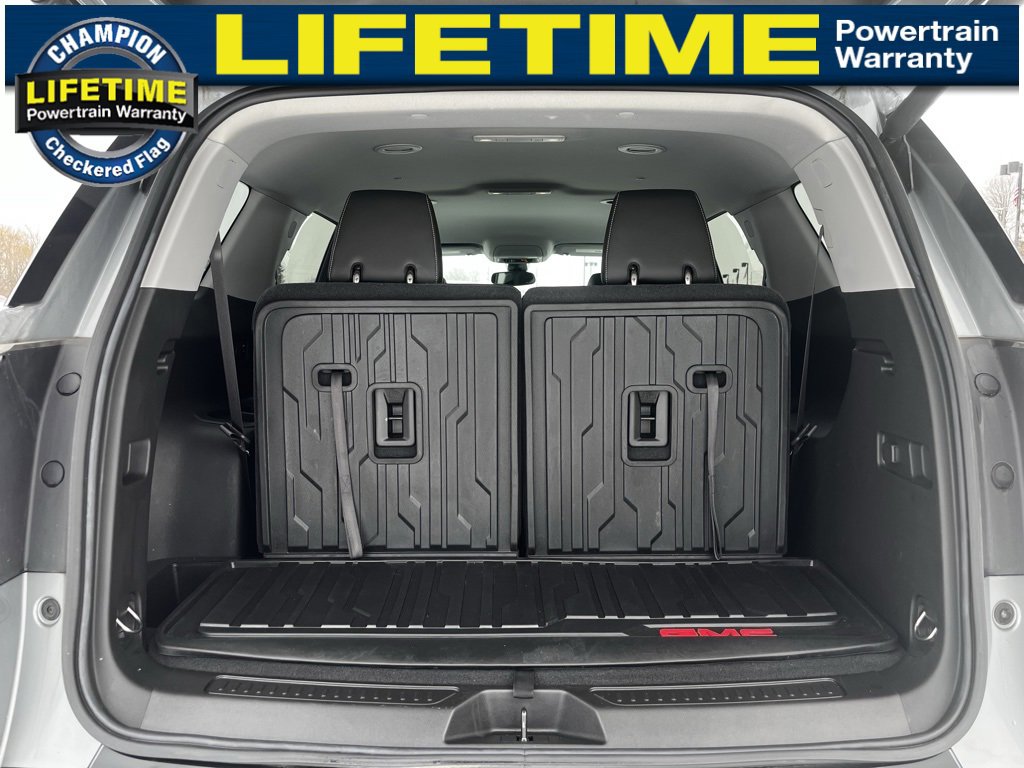 Certified 2023 GMC Acadia SLT w/ Trailering Package image 14