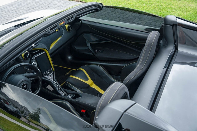 Used 2020 McLaren 720S Performance RWD image 44
