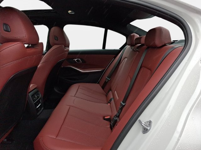 New 2026 BMW 330i xDrive Sedan w/ M Sport Package AWD/4WD image 9