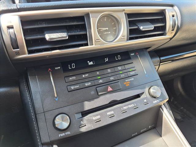Used 2016 Lexus IS 200t RWD image 14