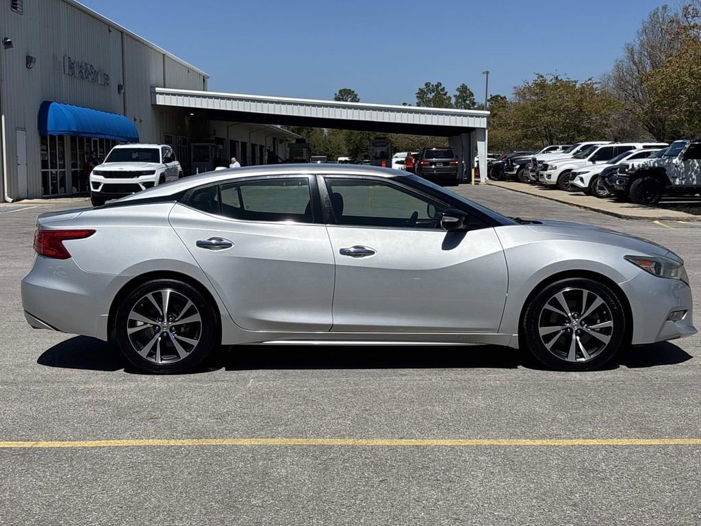 Used 2017 Nissan Maxima 3.5 SV image 6