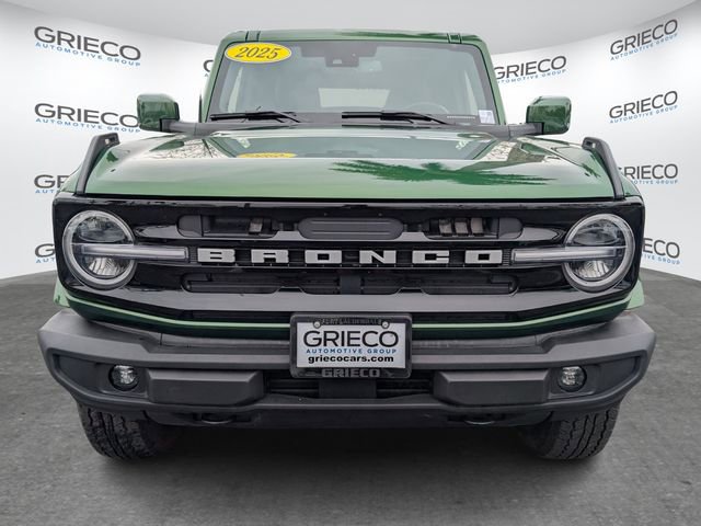 Used 2025 Ford Bronco Outer Banks image 2